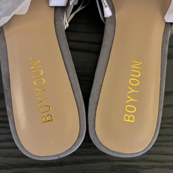 NWOT! Women's Boyyoun Silver Glitter Slides - Size 6 - 1327 - Picture 2 of 3